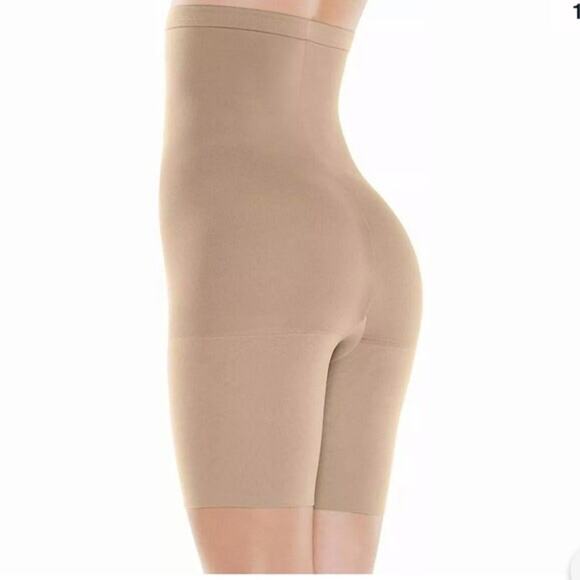 ASSETS by Sara Blakely Other - NWT Assets by Sara Blakely Fantastic Firmers Sensational Shaper SIZE 5